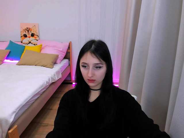 JulietteMonli live cam on BongaCams