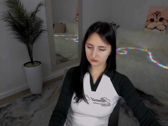 JulietteMonli, en vivo ahora en BongaCams