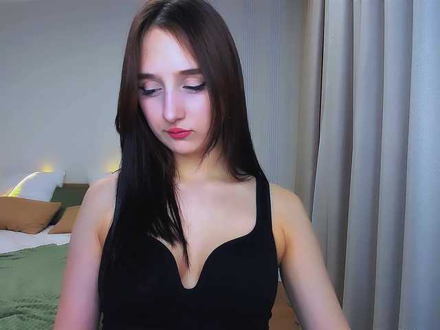 JulietteMonli live cam on BongaCams