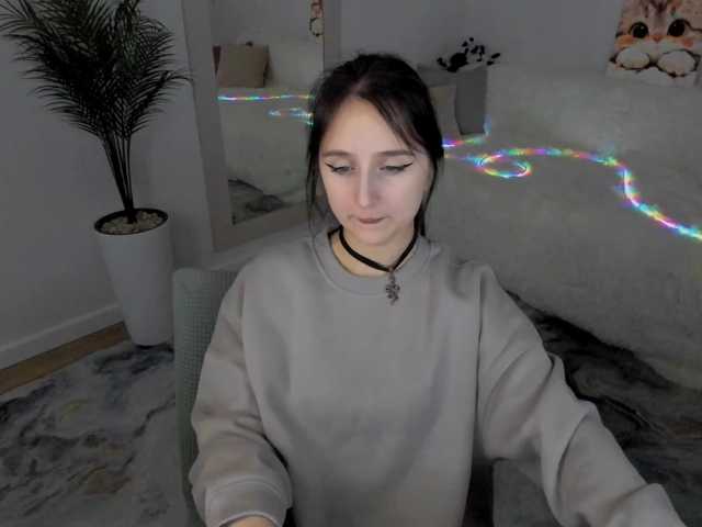 JulietteMonli live cam preview