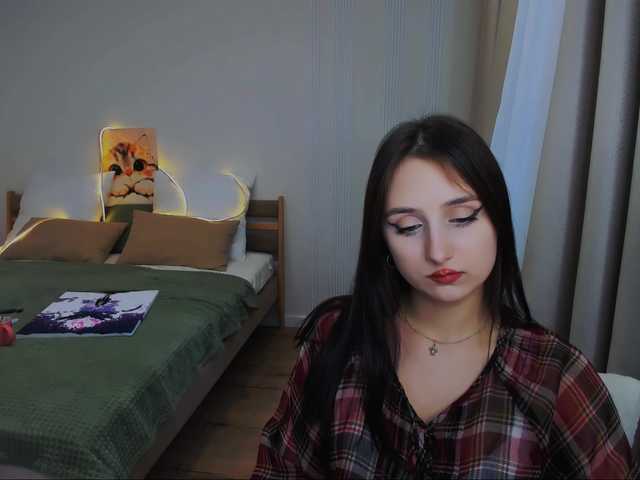 JulietteMonli live cam on BongaCams