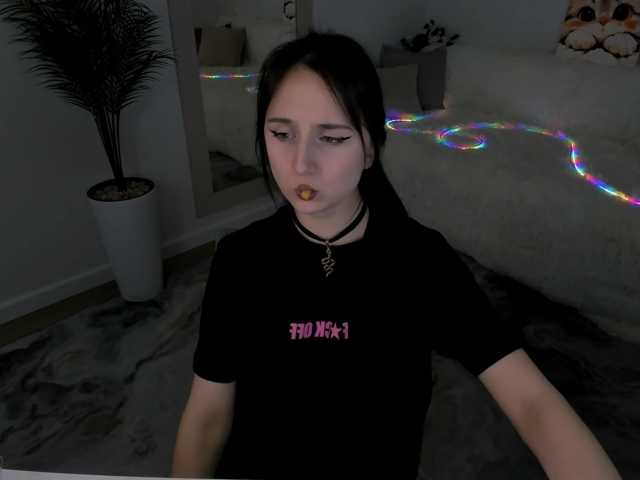 JulietteMonli live cam on BongaCams