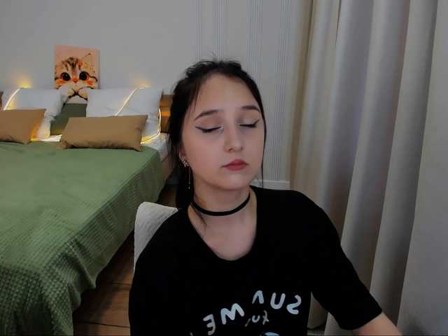 JulietteMonli live cam on BongaCams