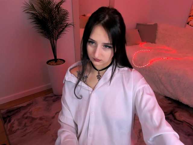 JulietteMonli live cam on BongaCams