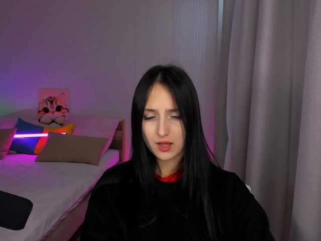 JulietteMonli live cam on BongaCams
