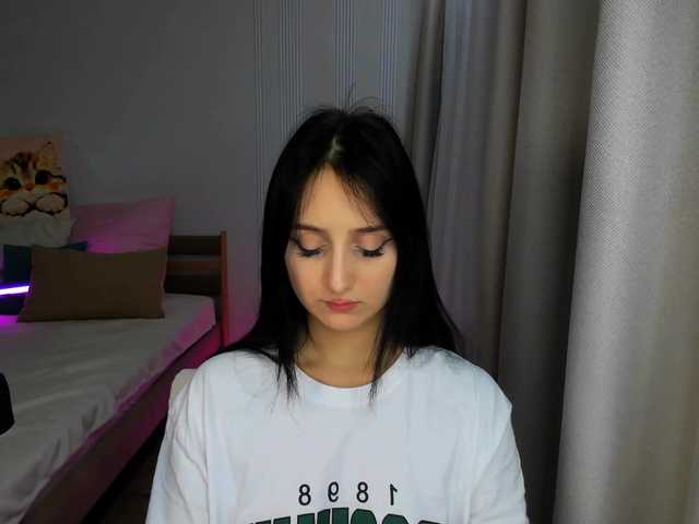 JulietteMonli live cam preview