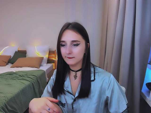 JulietteMonli live cam on BongaCams