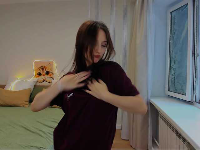 JulietteMonli live cam on BongaCams