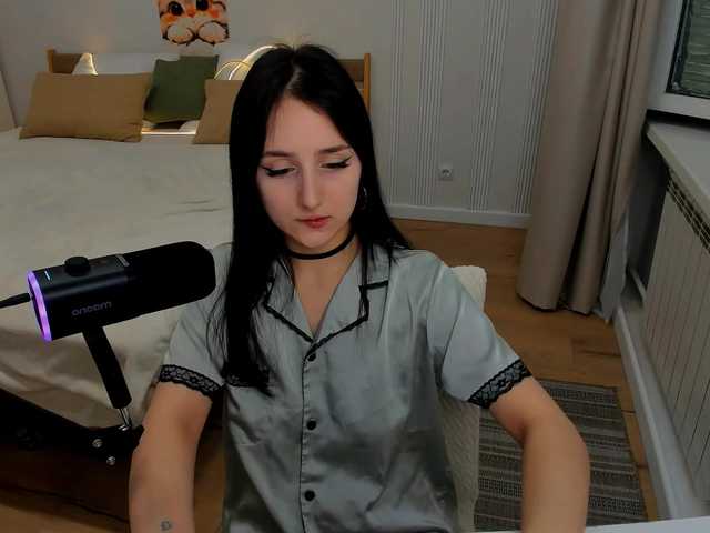JulietteMonli live cam on BongaCams