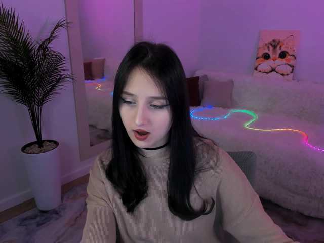 JulietteMonli live cam on BongaCams