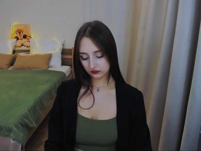 JulietteMonli live cam on BongaCams