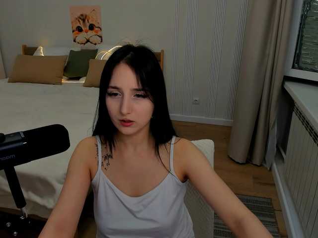 JulietteMonli live cam on BongaCams