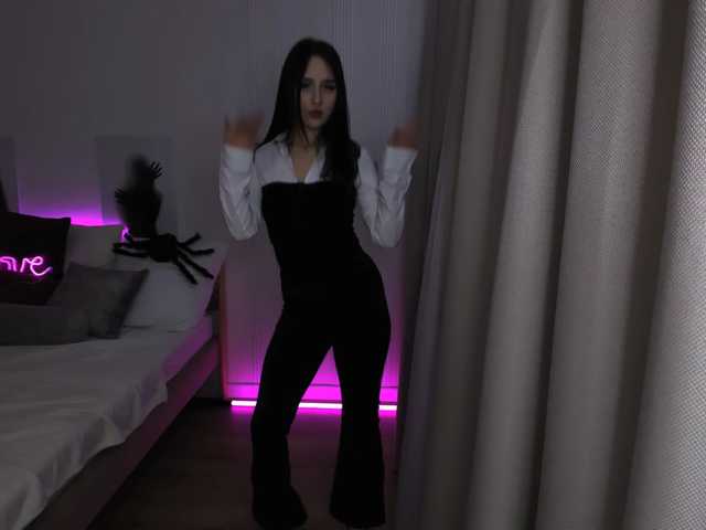 JulietteMonli live cam on BongaCams