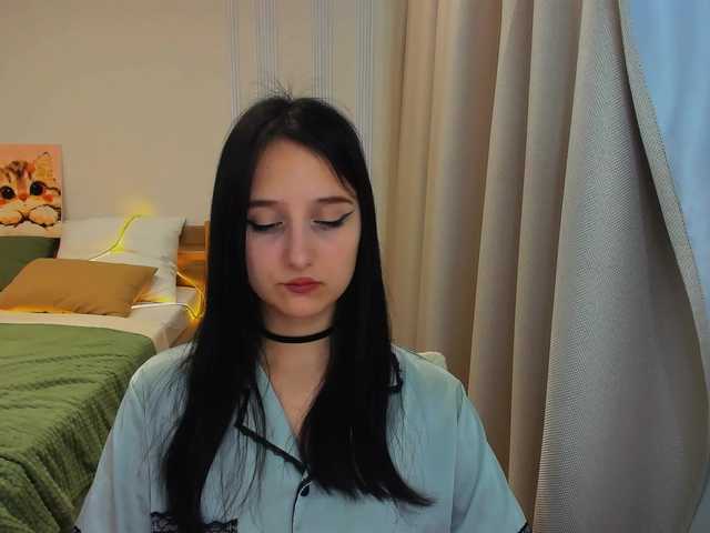 JulietteMonli live cam on BongaCams
