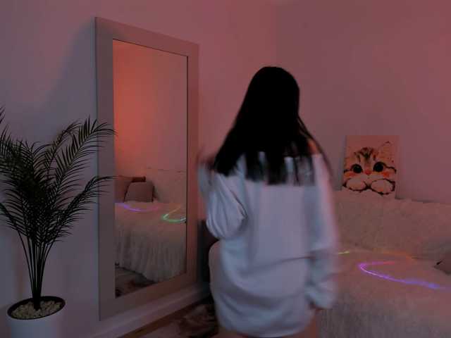 JulietteMonli live cam on BongaCams