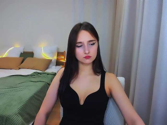 JulietteMonli live cam on BongaCams