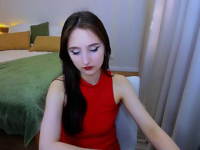 JulietteMonli live cam on BongaCams