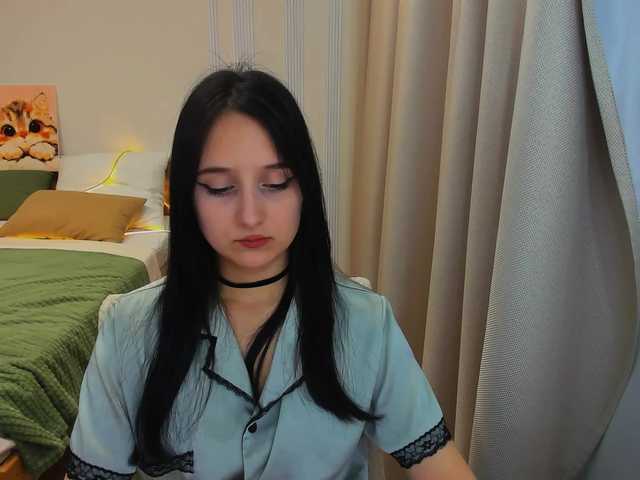 JulietteMonli live cam on BongaCams