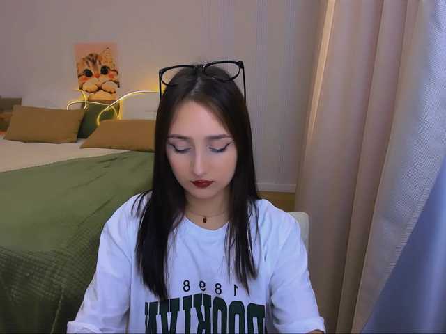 JulietteMonli live cam on BongaCams