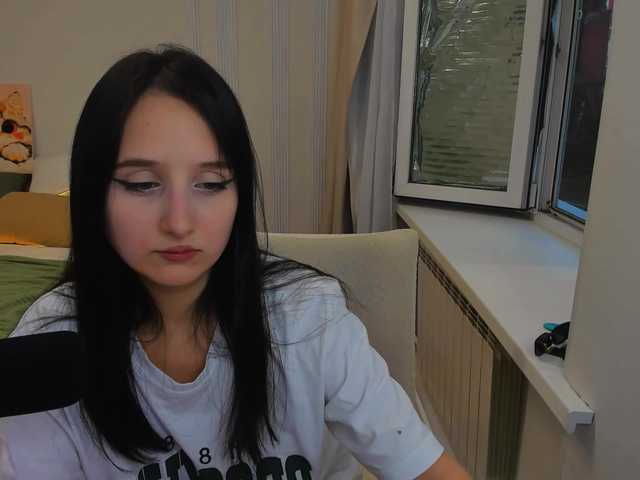 JulietteMonli live cam on BongaCams