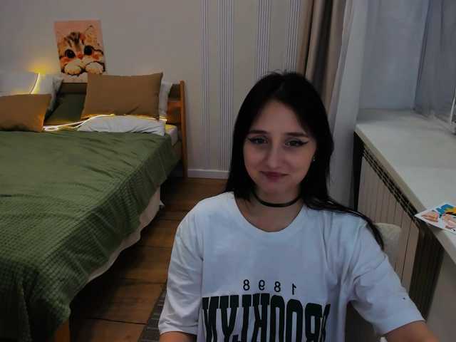 JulietteMonli live cam on BongaCams