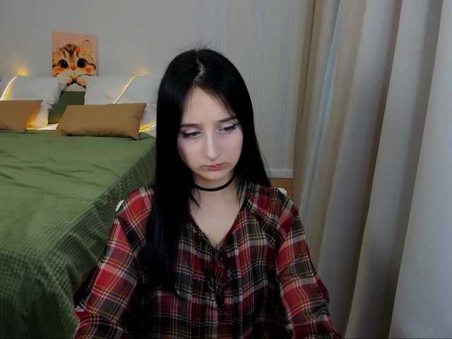 JulietteMonli live cam on BongaCams