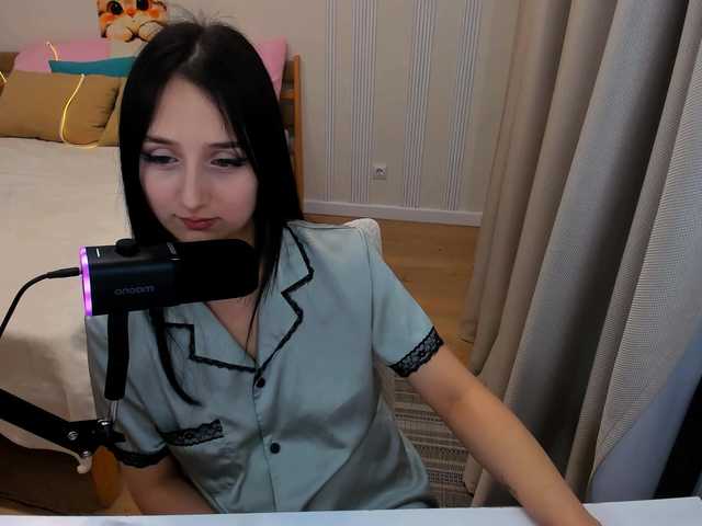 JulietteMonli live cam on BongaCams
