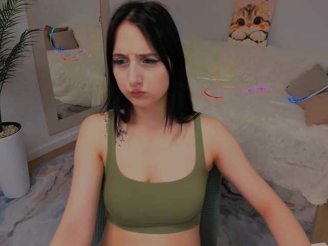 JulietteMonli live cam on BongaCams