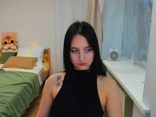JulietteMonli live cam on BongaCams