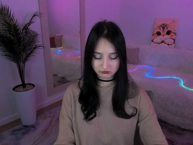 JulietteMonli live cam on BongaCams