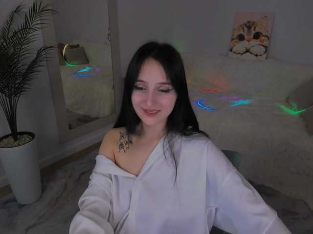 JulietteMonli live cam on BongaCams