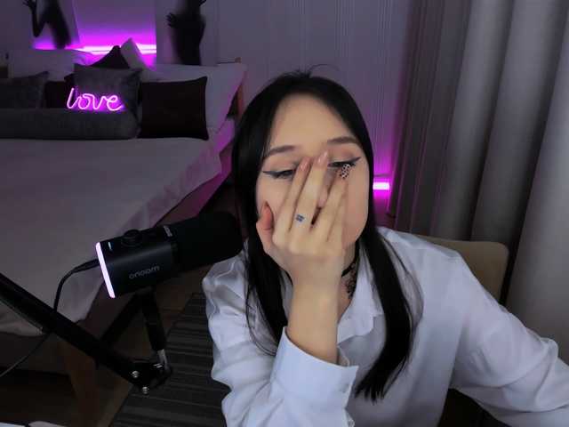 JulietteMonli live cam on BongaCams