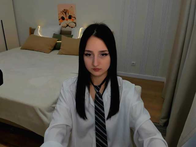 JulietteMonli live cam on BongaCams