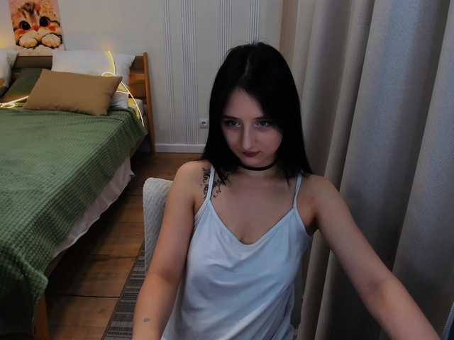JulietteMonli live cam on BongaCams