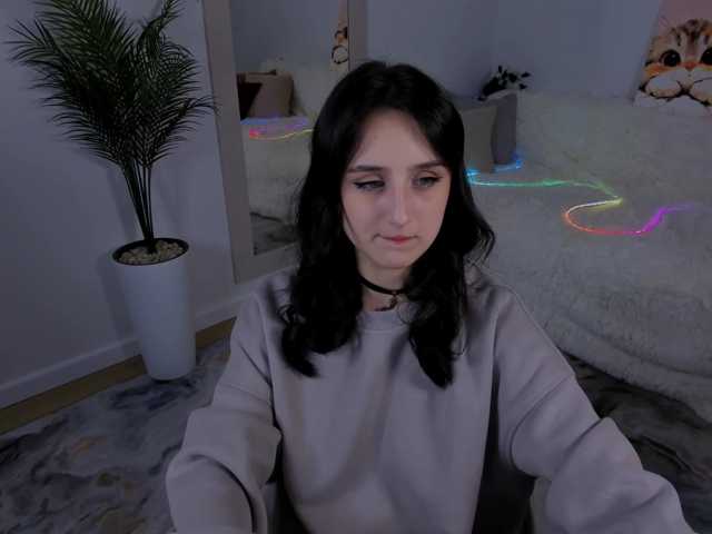 JulietteMonli live cam on BongaCams