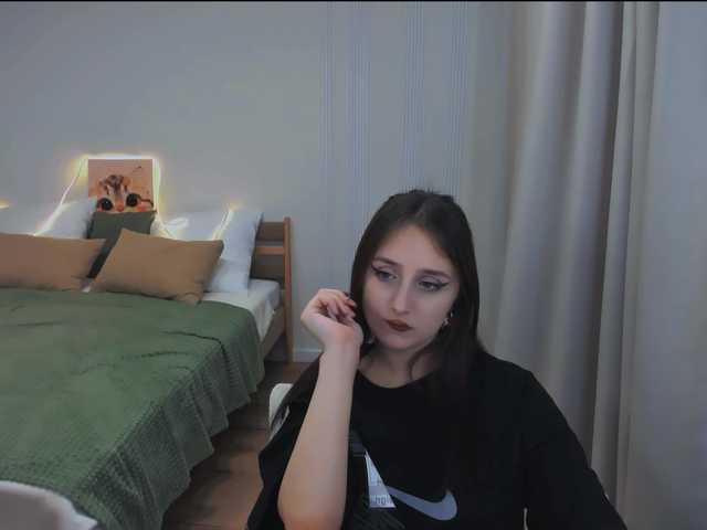 JulietteMonli live cam on BongaCams