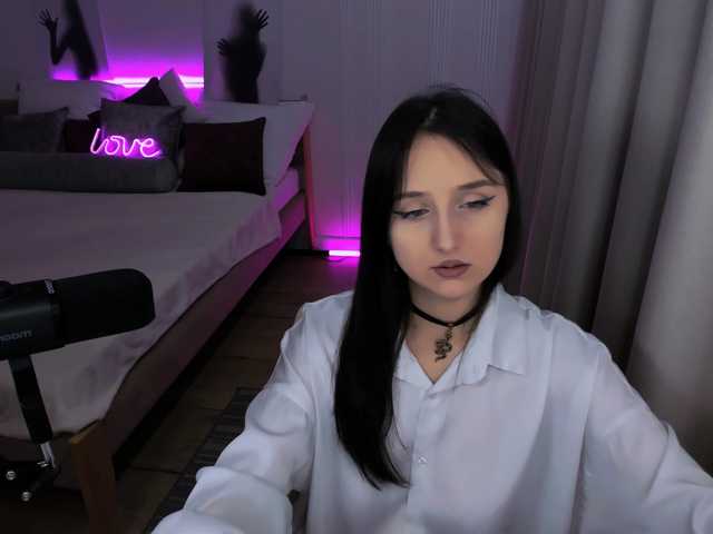 JulietteMonli live cam on BongaCams