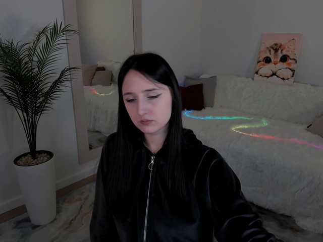 JulietteMonli live cam on BongaCams