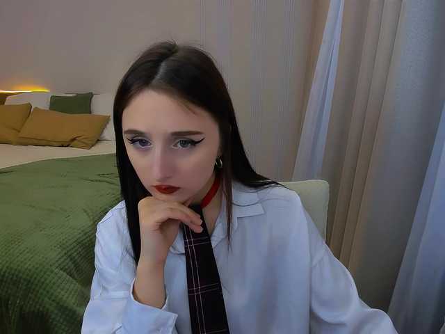 JulietteMonli live cam on BongaCams