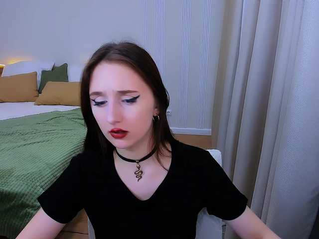 JulietteMonli live cam on BongaCams