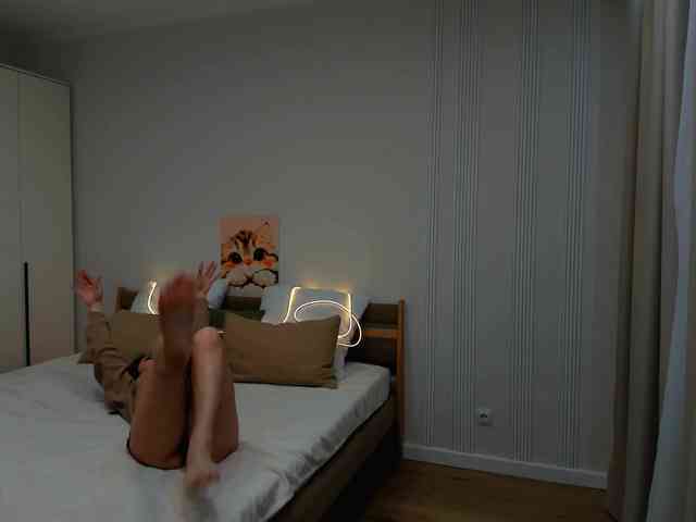 JulietteMonli webcam