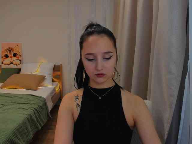 JulietteMonli webcam