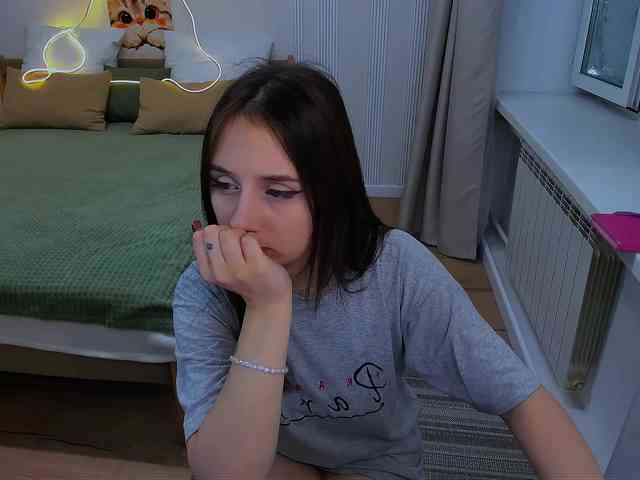 JulietteMonli webcam