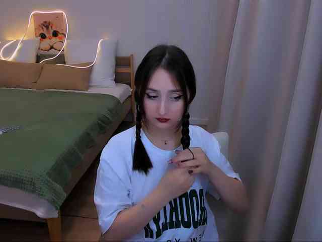 JulietteMonli webcam