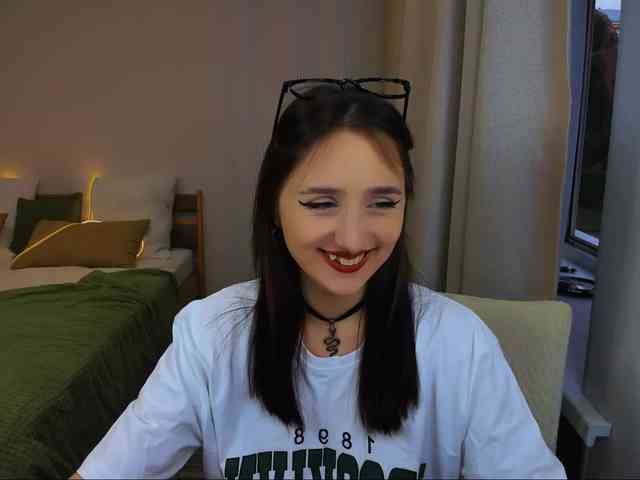 JulietteMonli webcam