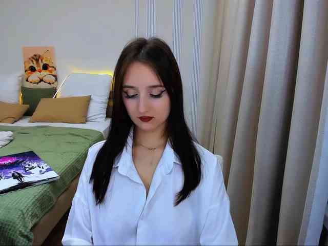 JulietteMonli Sex Cam Show