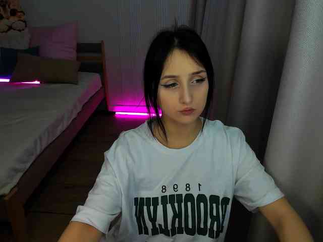 JulietteMonli webcam