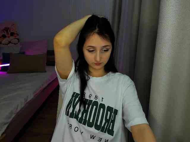 JulietteMonli webcam