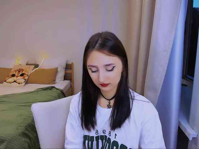 JulietteMonli webcam