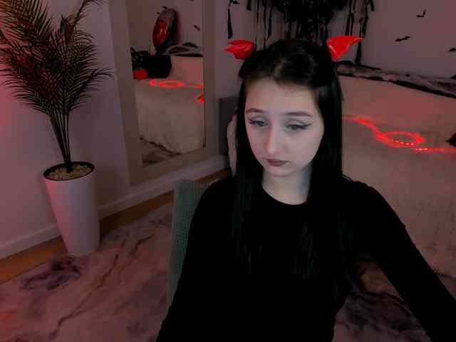 JulietteMonli's webcam live show